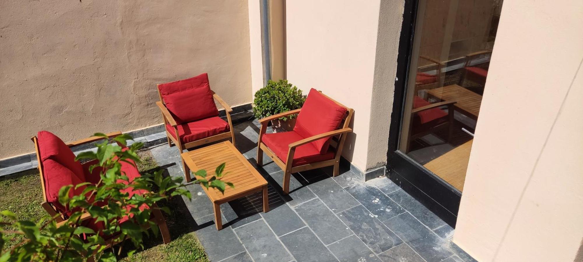 Hostel Namor รีบาเดโอ ภายนอก รูปภาพ